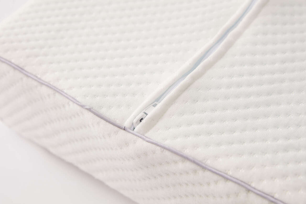 Small Memory Foam Contour Pillow - 30x50cm