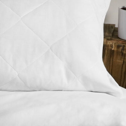 800 Gram Bounce Back Pillow with Quilted Zipped Removable Cover