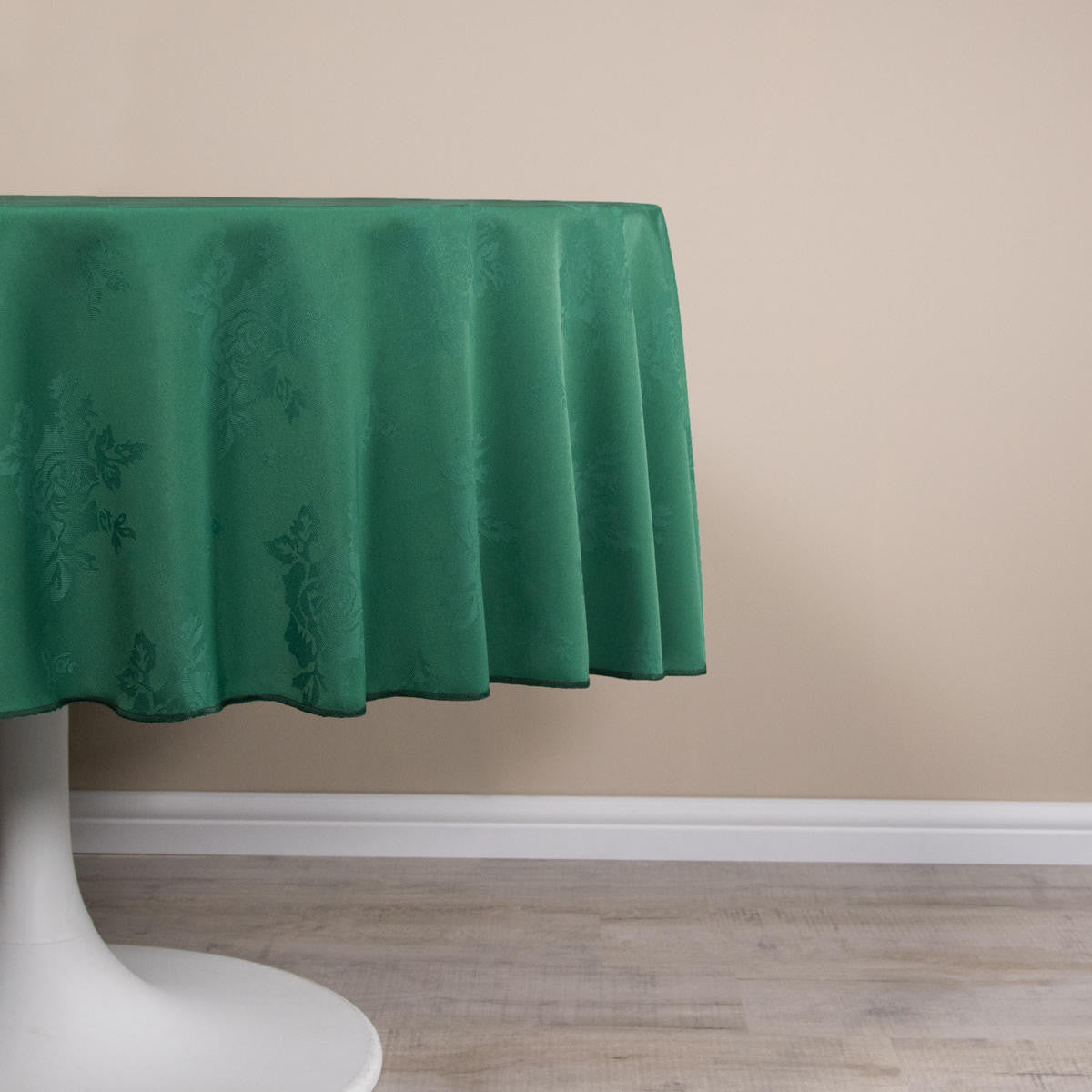 Circular Damask Rose Design Tablecloths / Napkins - 100% Polyester