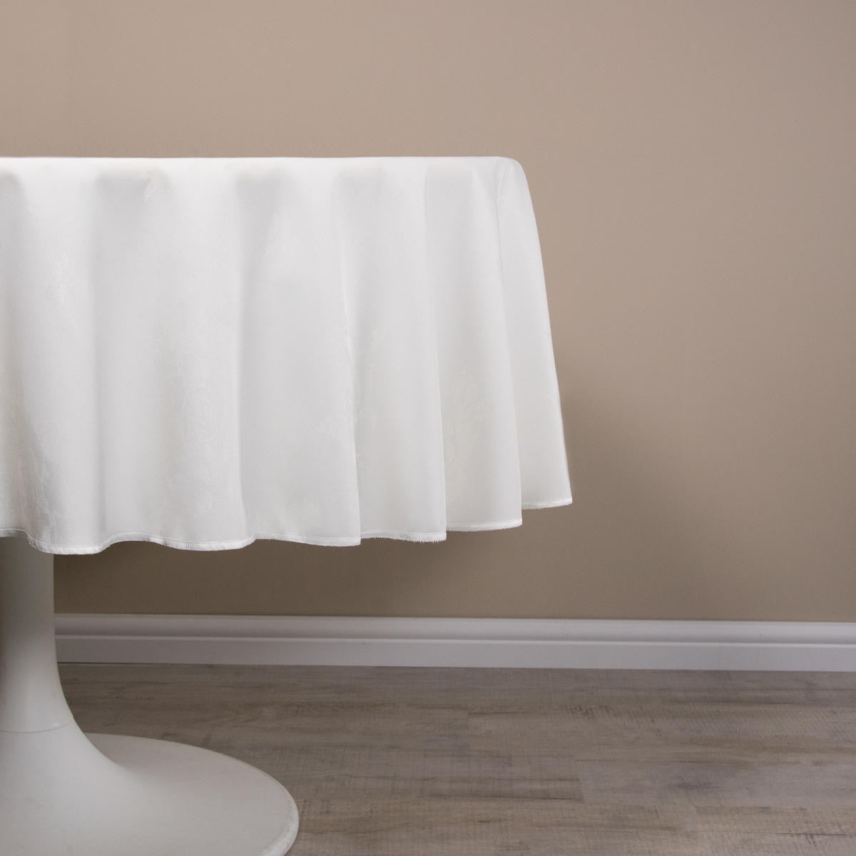 Circular Damask Rose Design Tablecloths / Napkins - 100% Polyester